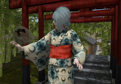 02-07-16 kimono posing closeup